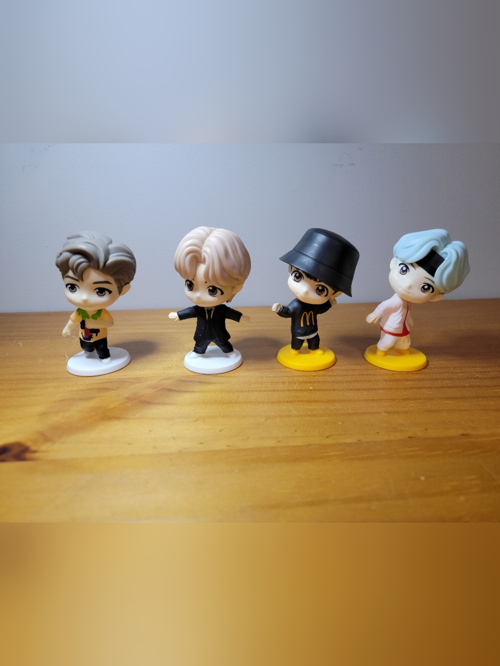 BTS TinyTAN McDonald’s 2025 Happy Meal Figures Lot of 4